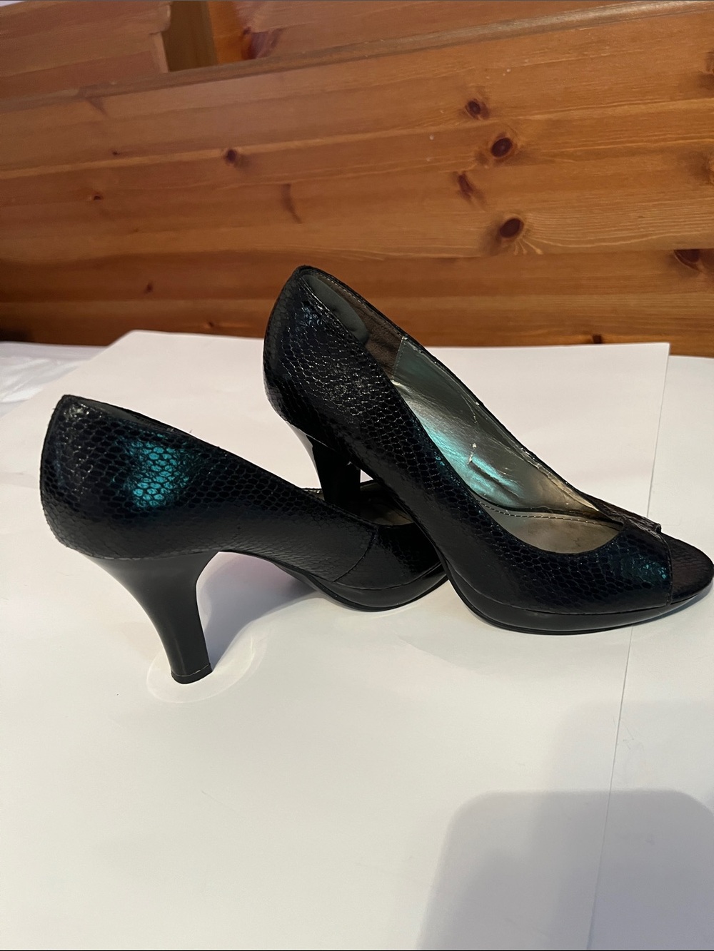 Fergalicious Black Faux Skin Peep-Toe Pumps Size 7
